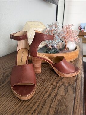 Lucky Brand Cognac Brown Leather Block Heel Sandals